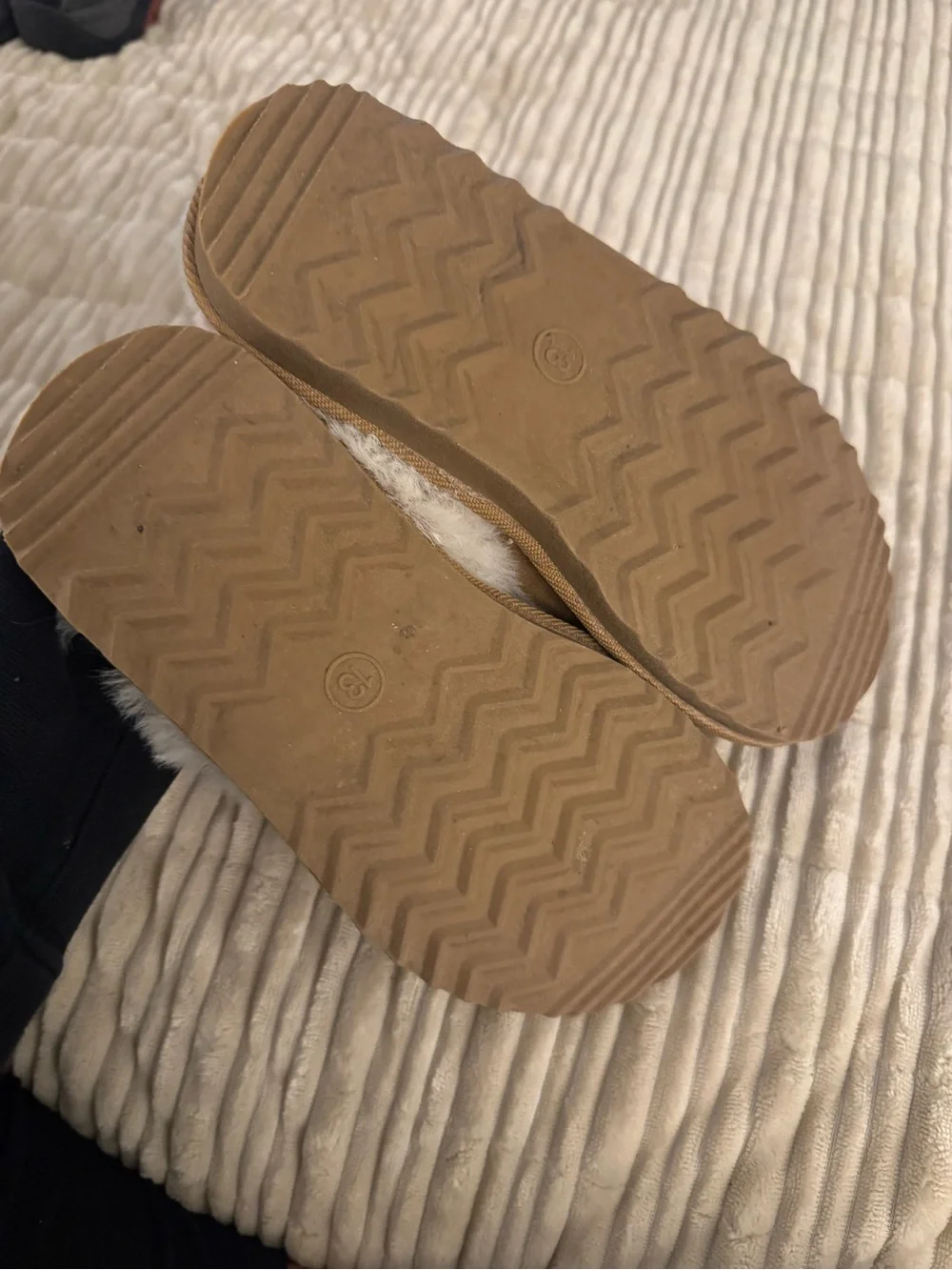 Cat & Jack Kids Faux-Shearling Slip-On Slippers in Chestnut and Cream